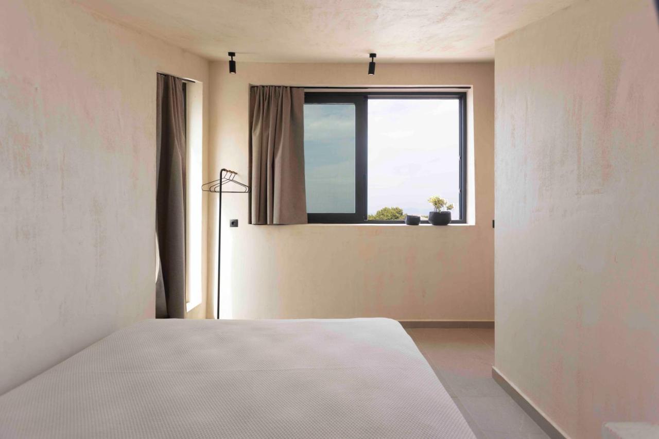 Pnoes Luxury Suites Палиурион Екстериор снимка