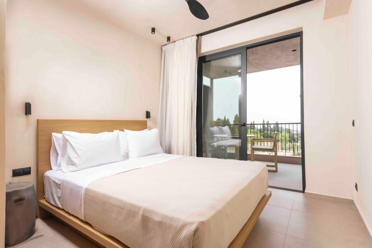 Pnoes Luxury Suites Палиурион Екстериор снимка