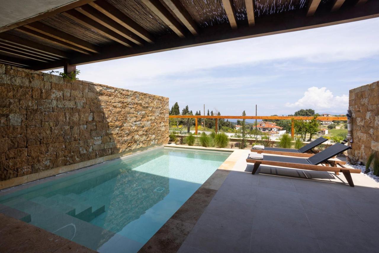 Pnoes Luxury Suites Палиурион Екстериор снимка