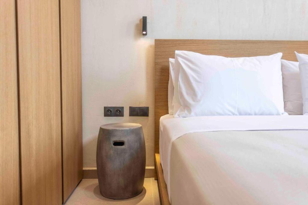 Pnoes Luxury Suites Палиурион Екстериор снимка